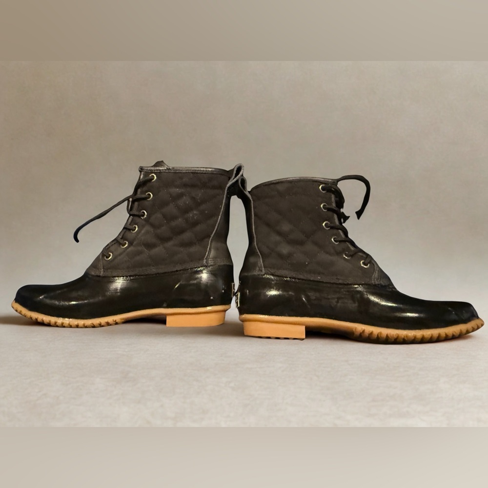 G.H. Bass & Co. Quilted Black and Gray‎ Ankle Boots